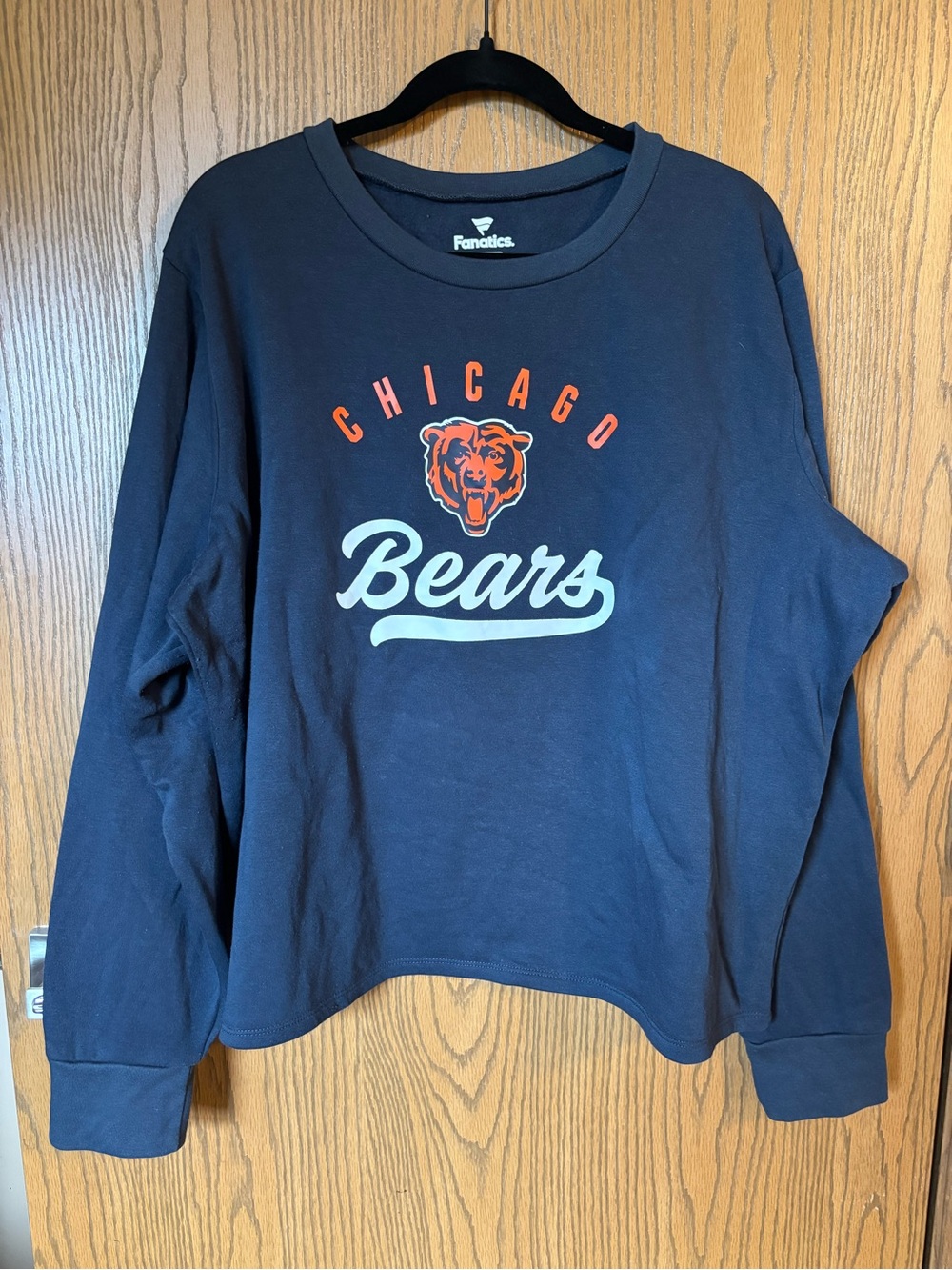 Fanatics Navy Chicago Bears Long-Sleeve Crewneck Sweatshirt